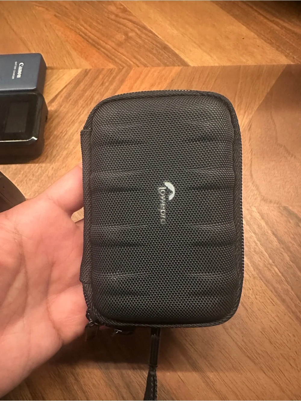 Canon compact elph